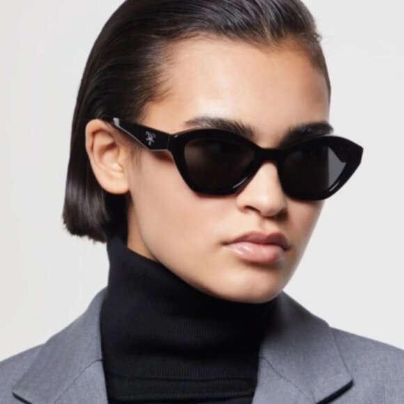 NEW PRADA PRA02S 16K08Z WOMEN SUNGLASSES SPRA02 BLACK GEOMETRIC PR A02S EYEWEAR - Picture 3 of 11